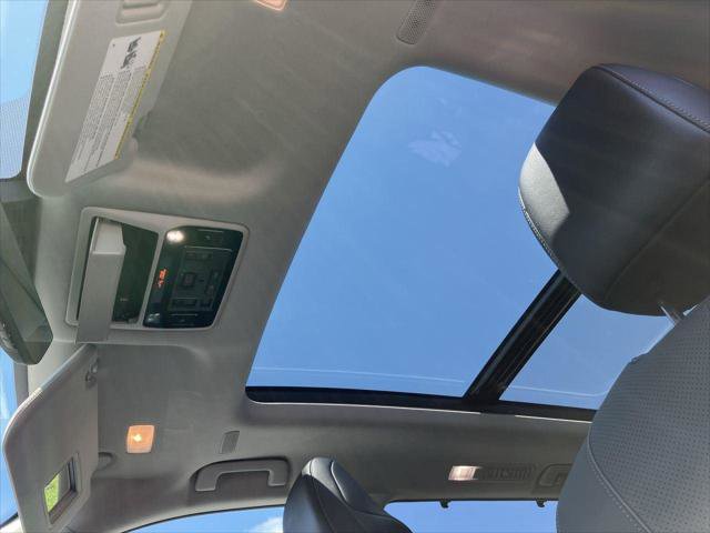 Certified 2024 Toyota Grand Highlander AWD image 24