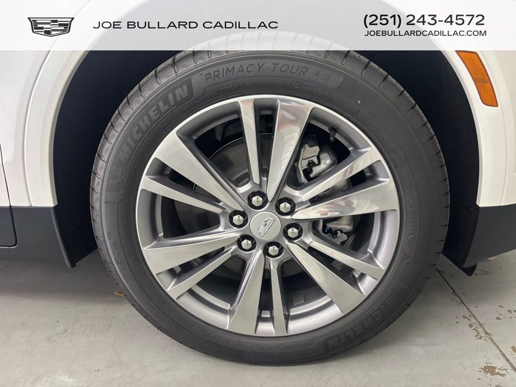 New 2025 Cadillac XT5 Premium Luxury w/ LPO, Floor Liner Package image 15