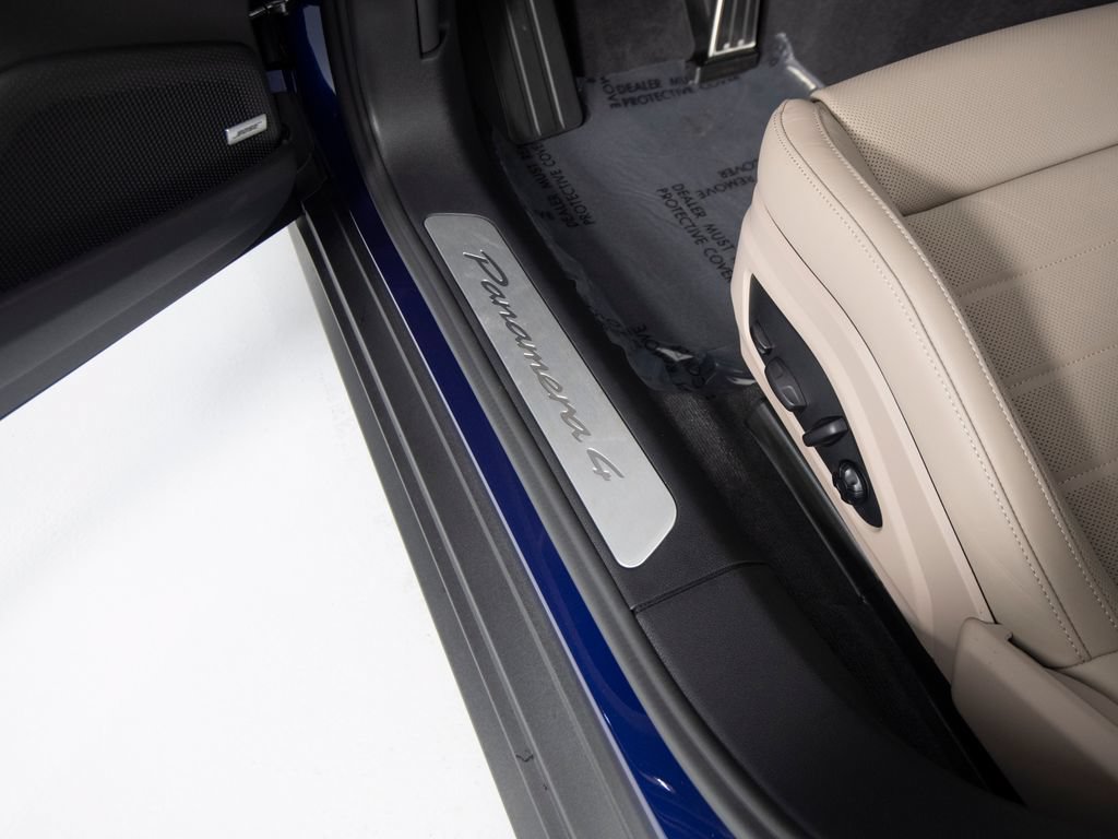 New 2026 Porsche Panamera 4 AWD/4WD image 21