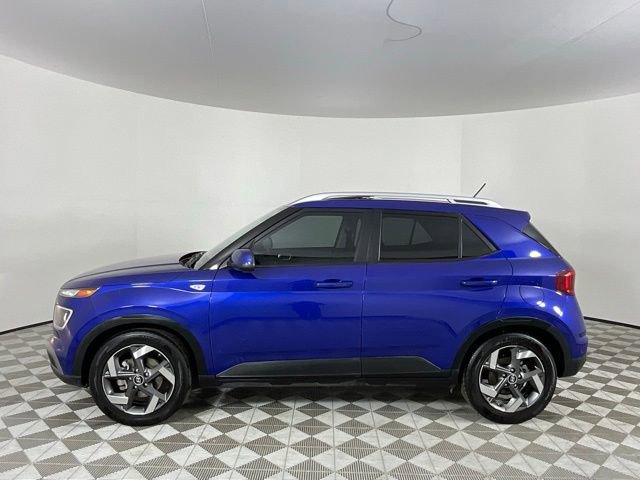 Used 2023 Hyundai Venue SEL image 8