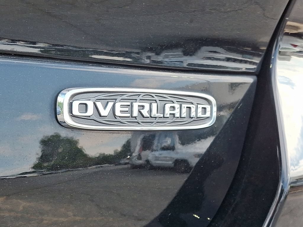Used 2021 Jeep Grand Cherokee L Overland w/ Luxury Tech Group IV AWD/4WD image 26