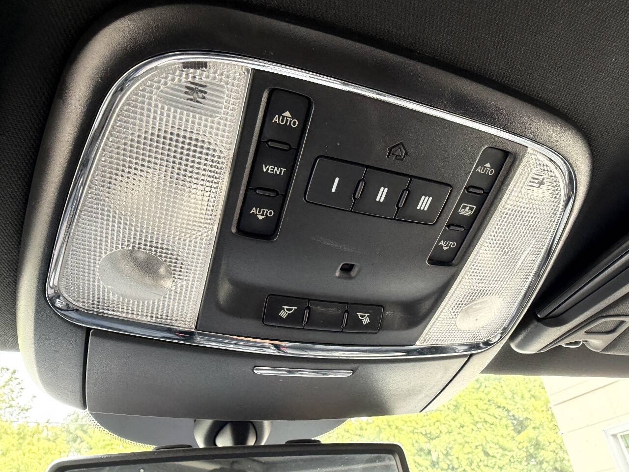 Used 2014 Chrysler 300 S AWD/4WD image 26