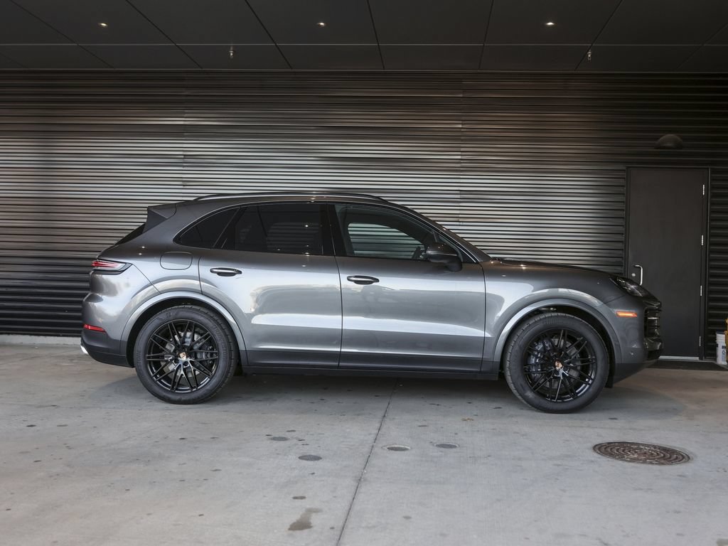 New 2026 Porsche Cayenne AWD/4WD image 8