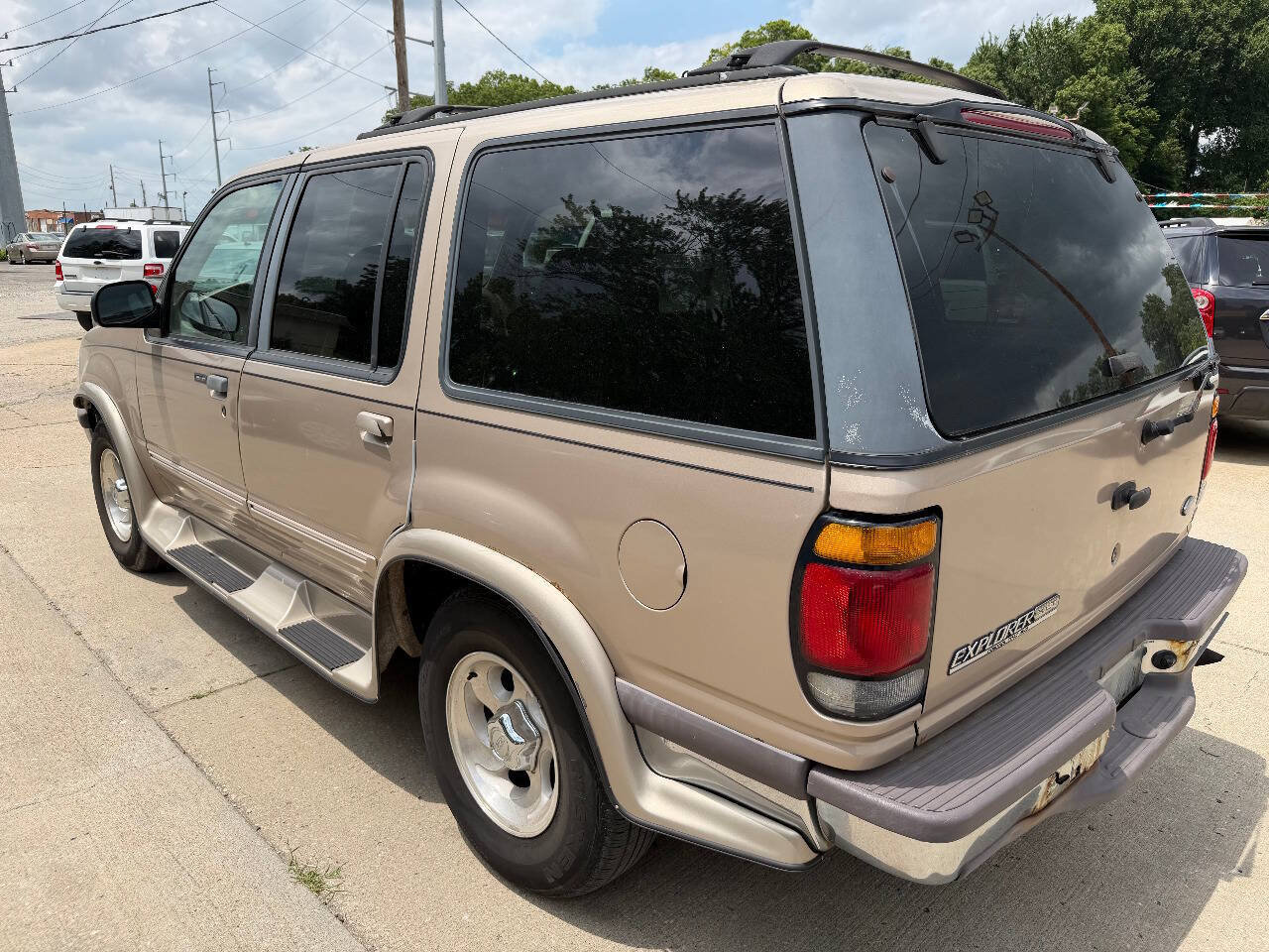 Used 1997 Ford Explorer XLT AWD/4WD image 5