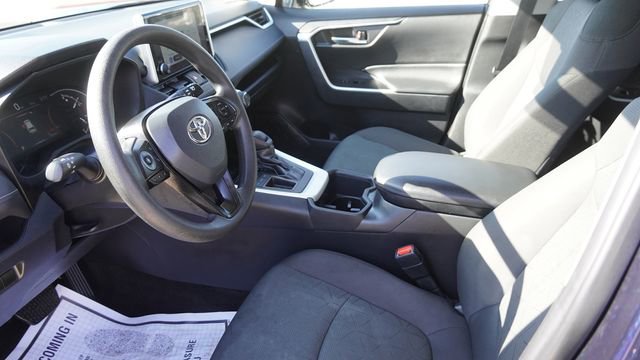 Used 2024 Toyota RAV4 XLE image 17