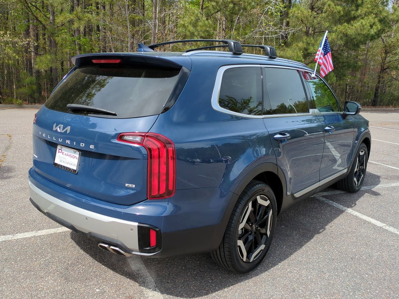 Used 2025 Kia Telluride S AWD/4WD image 4