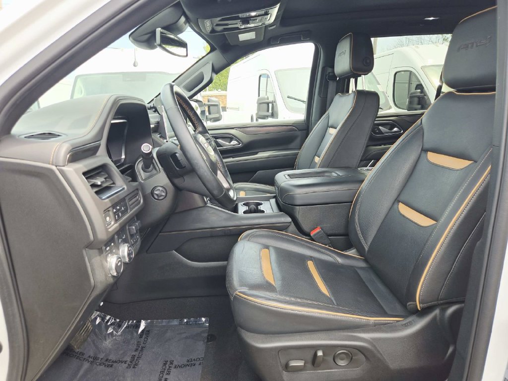 Used 2024 GMC Yukon AT4 w/ Max Trailering Package AWD/4WD image 12