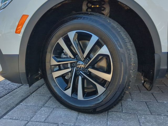 Certified 2024 Volkswagen Tiguan S image 30