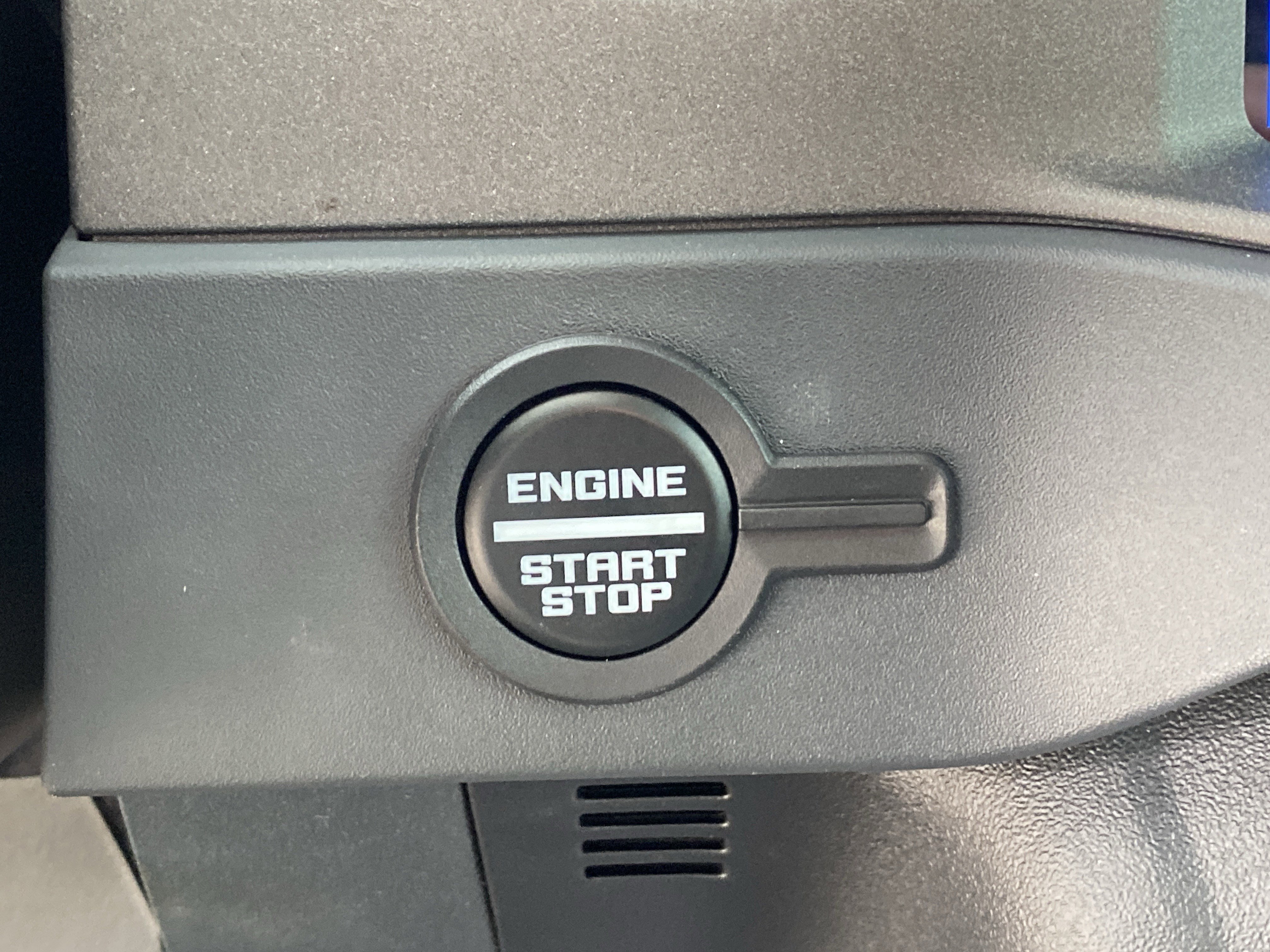 Used 2025 Ford Bronco 2-Door image 32