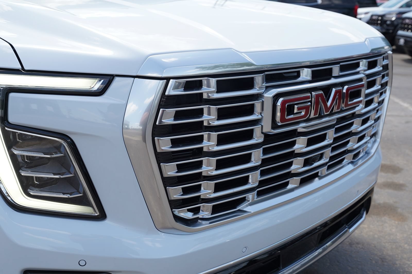 Certified 2026 GMC Yukon XL Denali w/ Advanced Technology Package AWD/4WD image 28