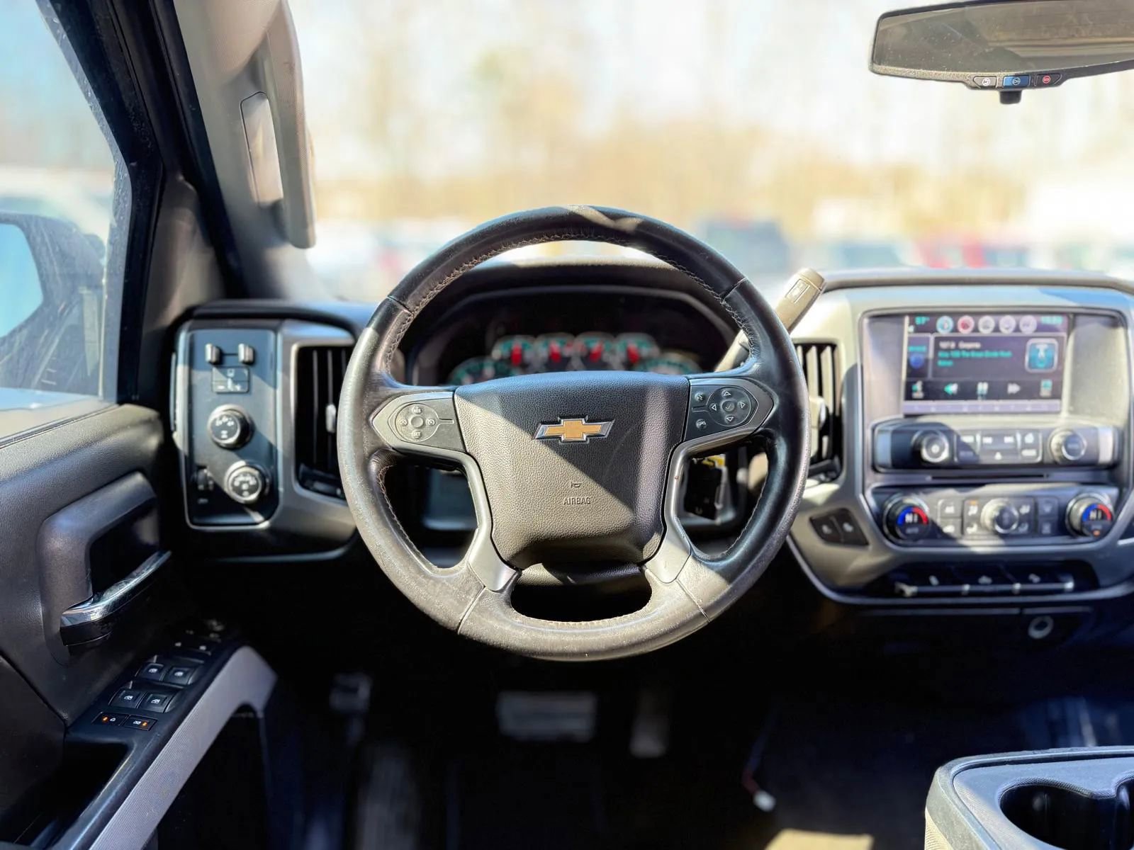 Used 2015 Chevrolet Silverado 2500 LT w/ LT Convenience Package image 13