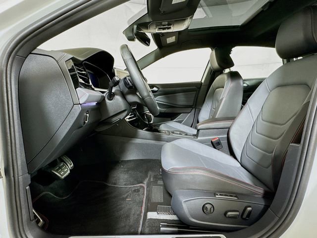 Used 2025 Volkswagen Jetta GLI Autobahn image 18
