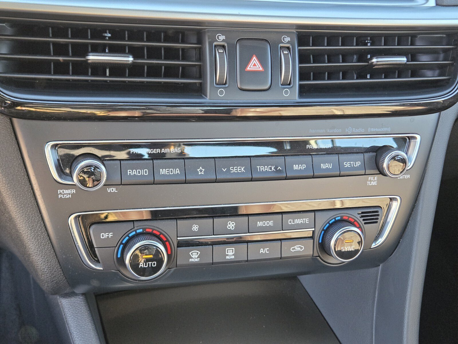 Certified 2019 Kia Optima SX image 22