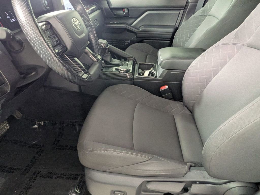 Used 2024 Toyota Tacoma SR AWD/4WD image 21
