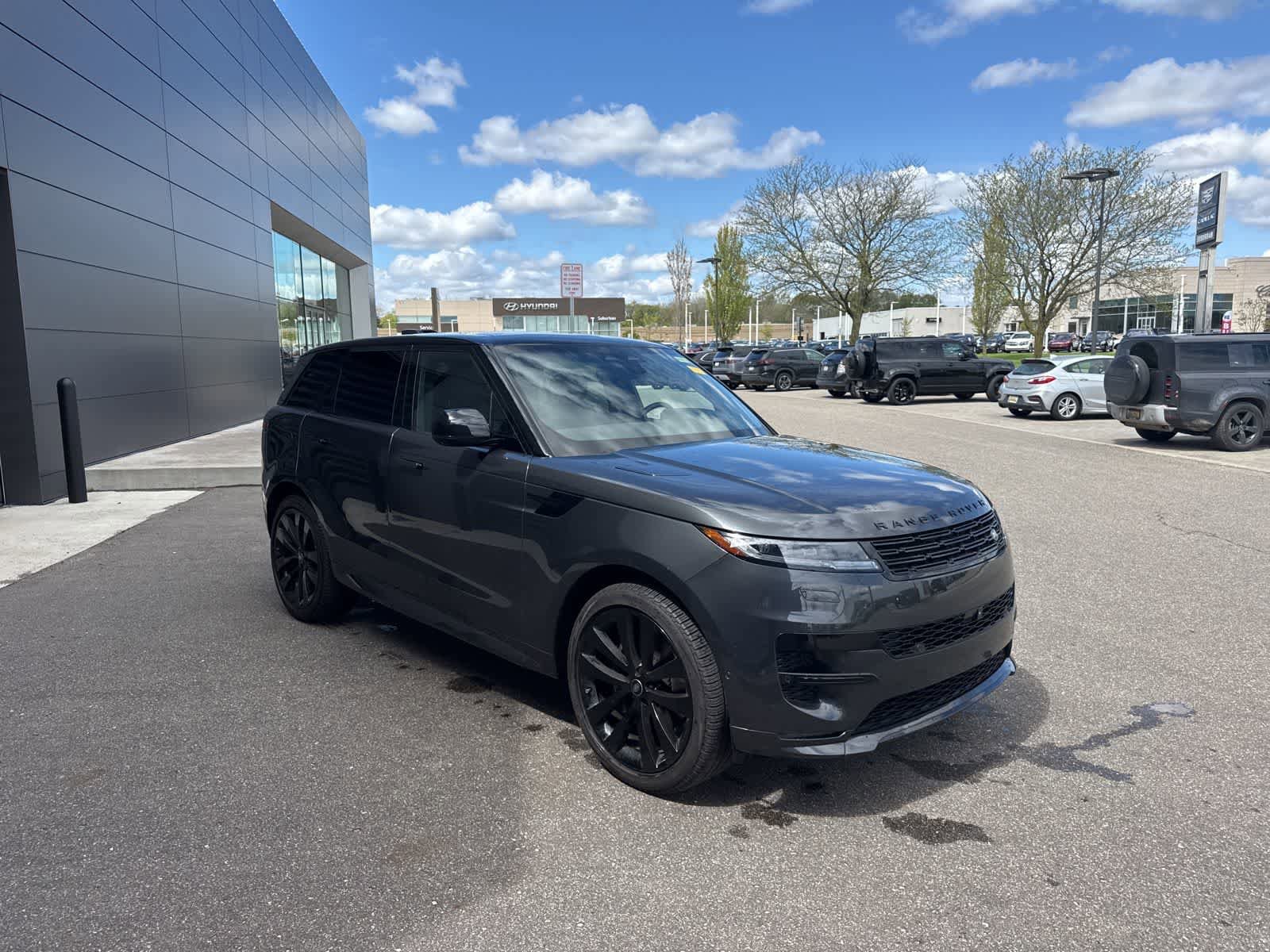 Used 2024 Land Rover Range Rover Sport Dynamic SE AWD/4WD image 7