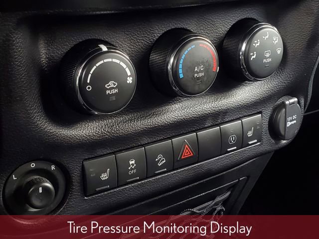 Used 2016 Jeep Wrangler Unlimited Sahara AWD/4WD image 23