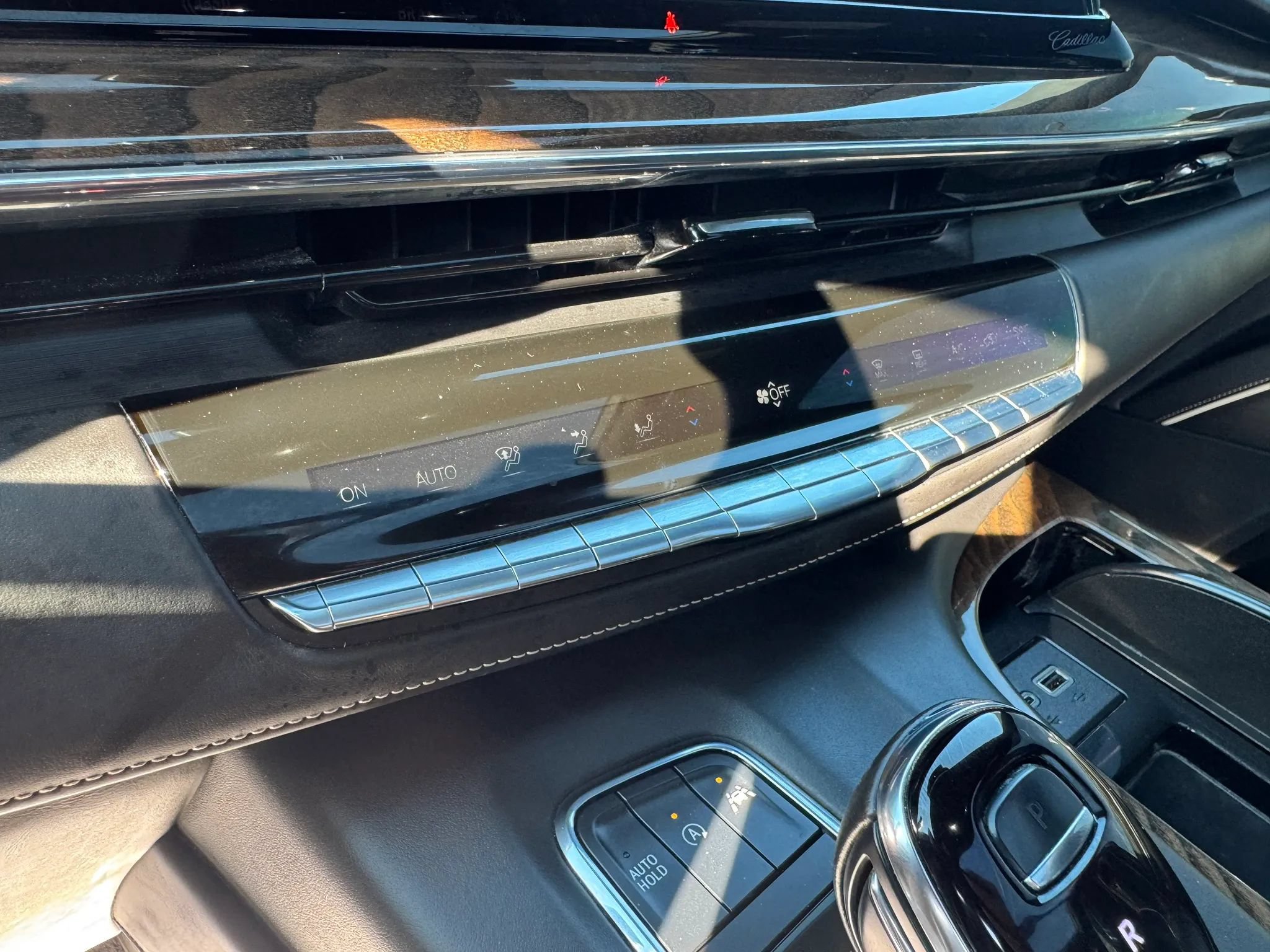 Used 2023 Cadillac Escalade Sport Platinum AWD/4WD image 19