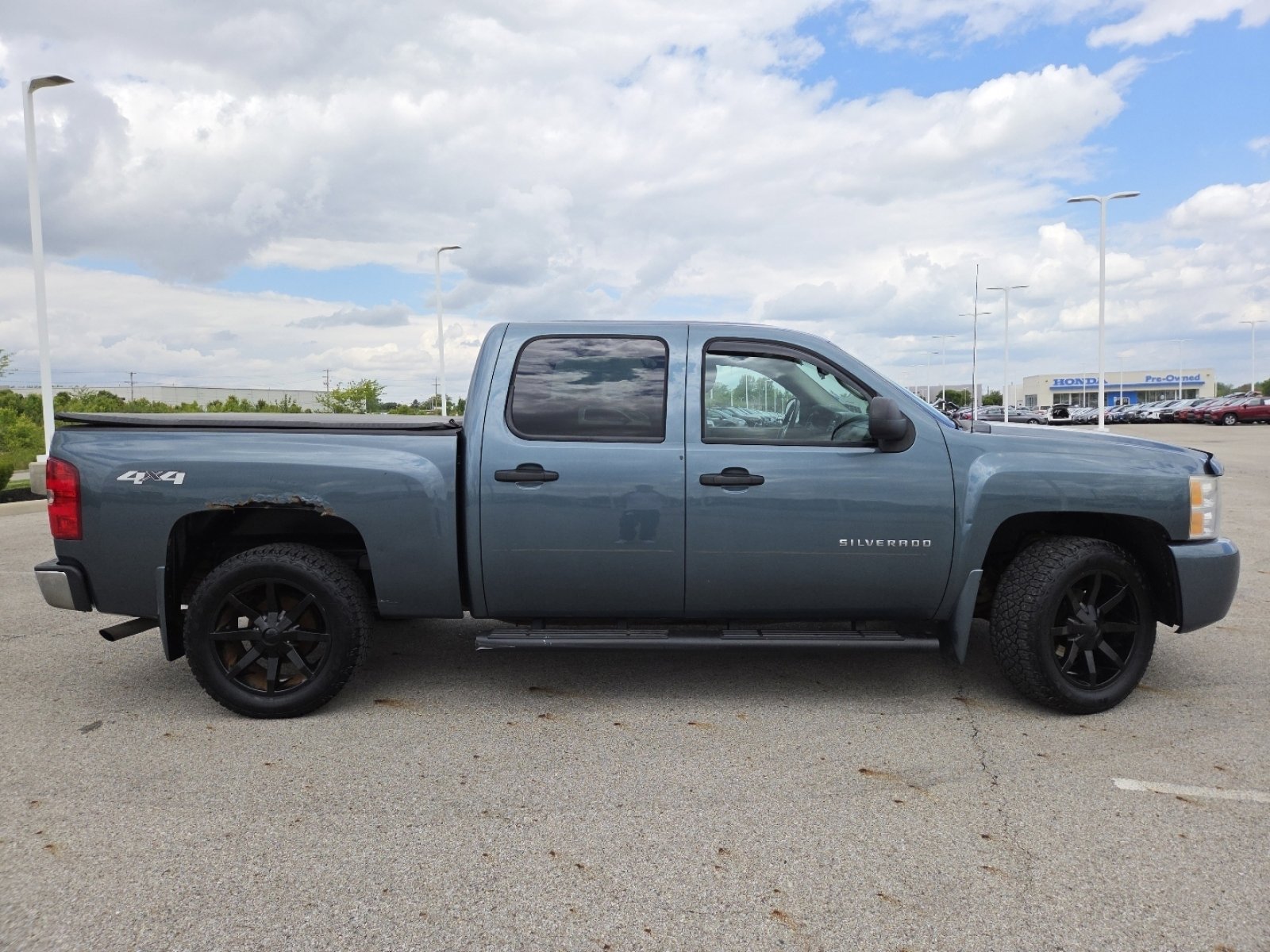 Used 2010 Chevrolet Silverado 1500 LT w/ Power Pack Plus AWD/4WD image 16
