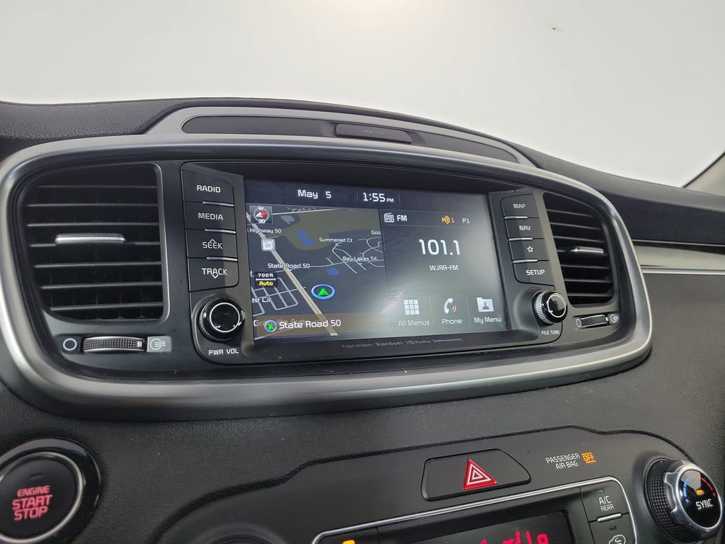 Used 2019 Kia Sorento EX w/ EX Touring Package AWD/4WD image 17