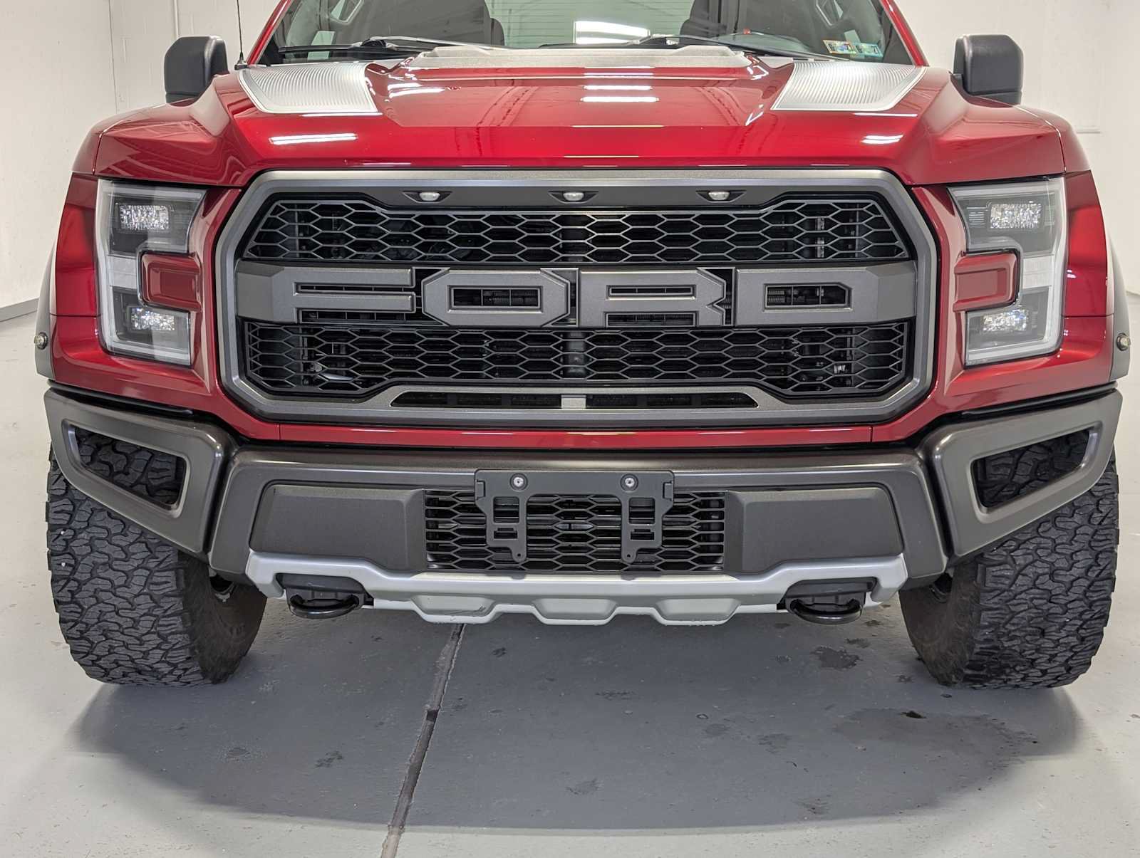 Used 2019 Ford F150 Raptor AWD/4WD image 2