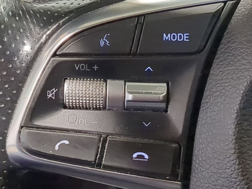 Used 2019 Genesis G70 2.0T Advanced w/ Dynamic Package image 29