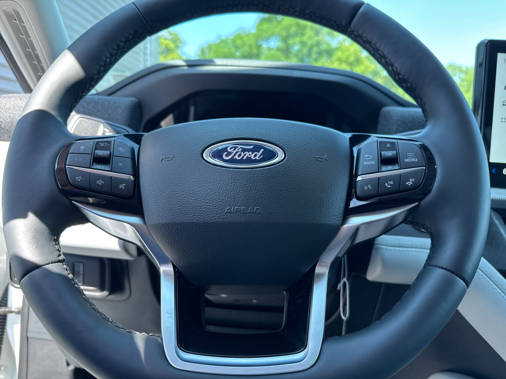 New 2026 Ford Explorer Platinum w/ LUX Leather Package AWD/4WD image 20