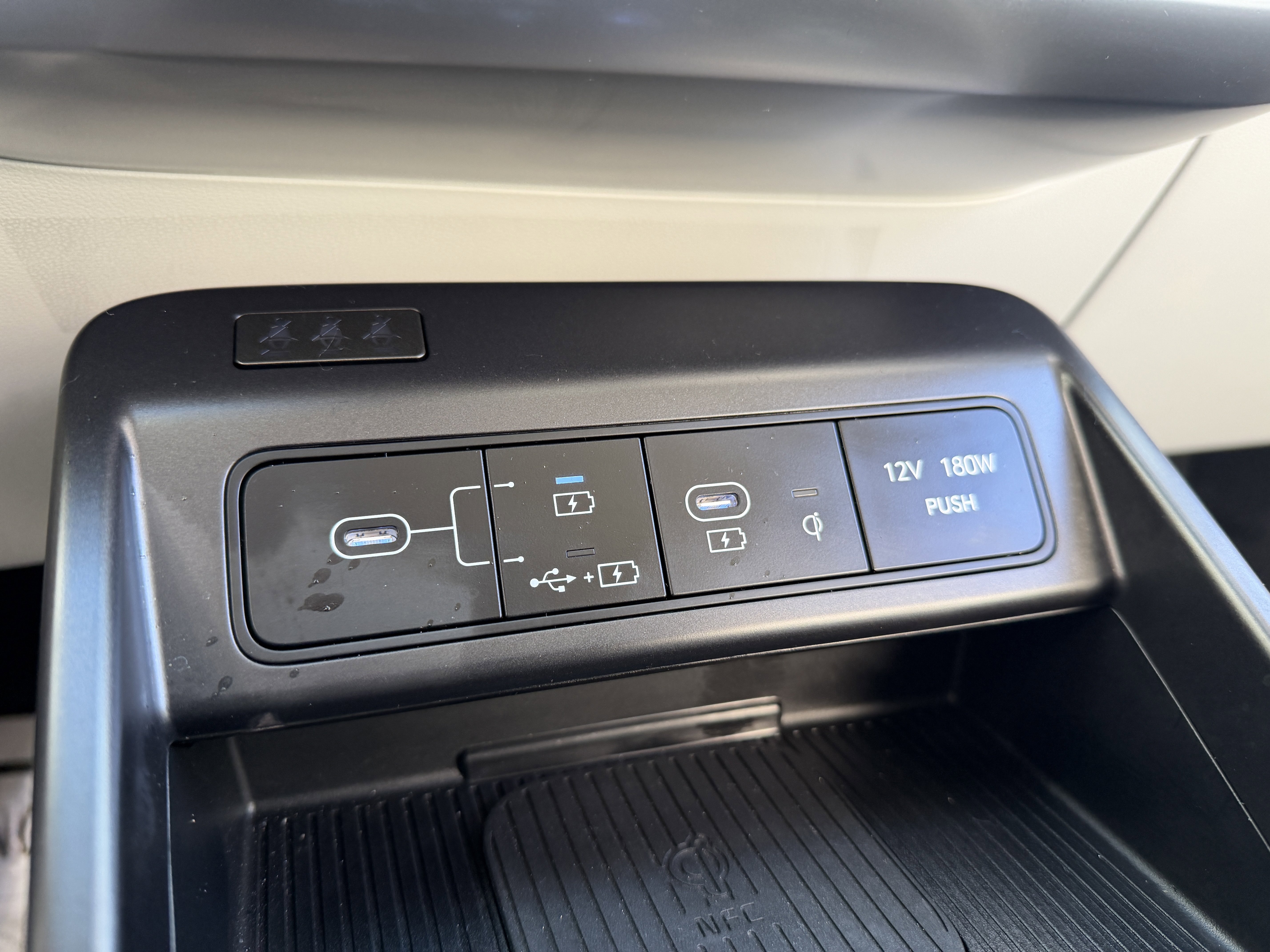 Certified 2025 Hyundai Kona SEL image 34