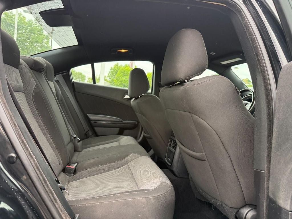 Used 2021 Dodge Charger SXT w/ Blacktop Package AWD/4WD image 10