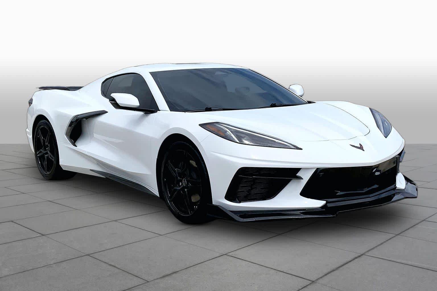 Used 2024 Chevrolet Corvette Stingray Preferred Cpe w/ 2LT RWD image 3