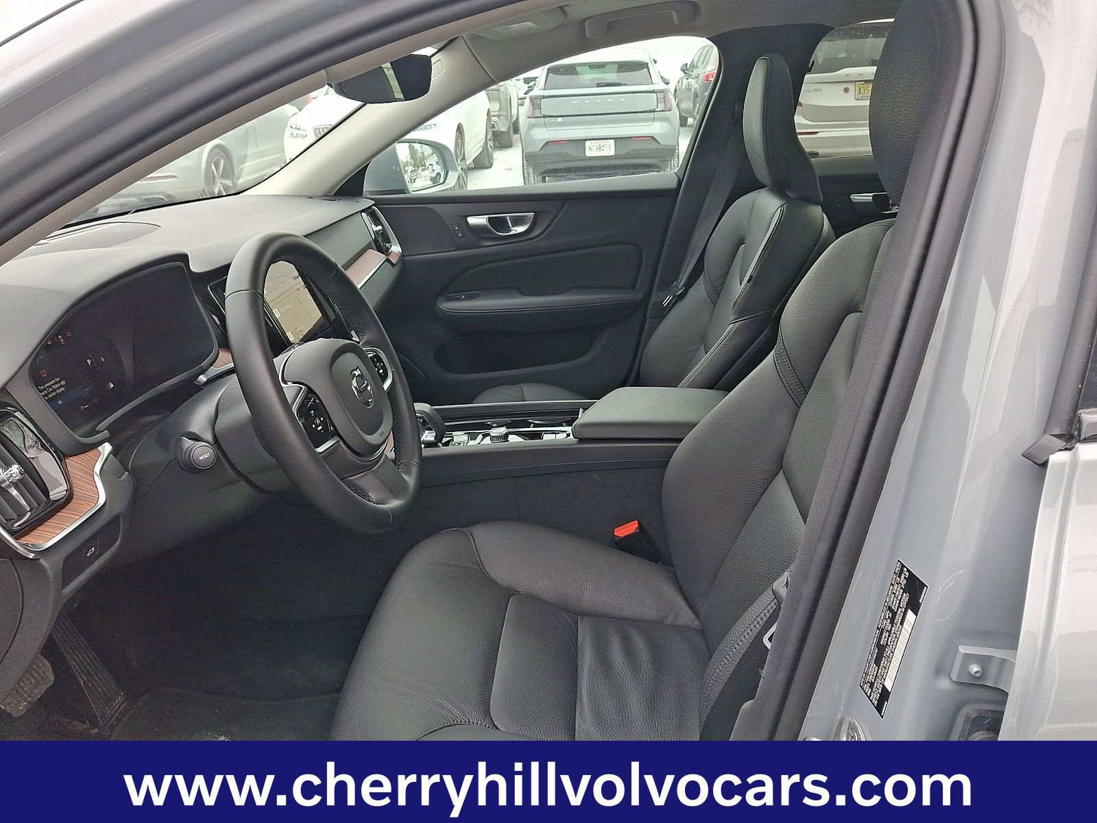 Certified 2025 Volvo V60 B5 Cross Country Plus image 14