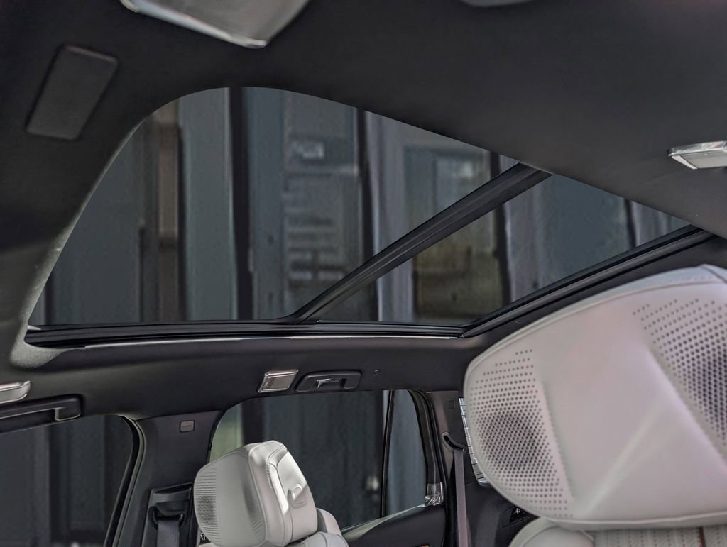 New 2026 Cadillac Vistiq Sport AWD/4WD image 13