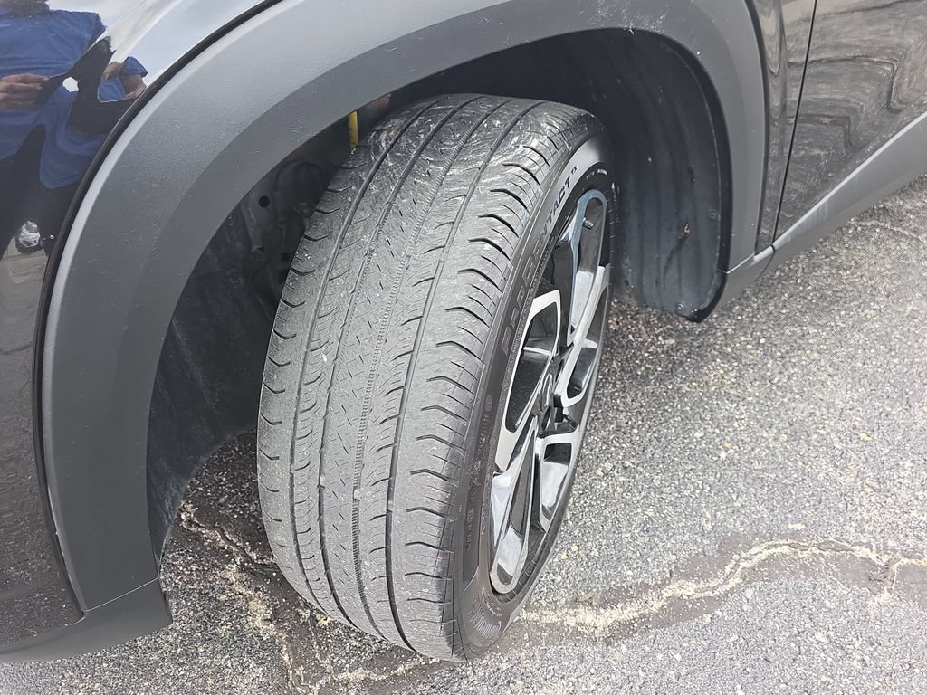 Certified 2024 Chevrolet Trax RS FWD image 36