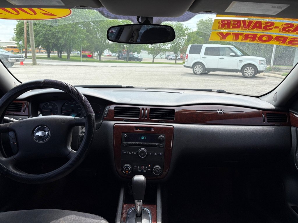 Used 2009 Chevrolet Impala LS FWD image 13