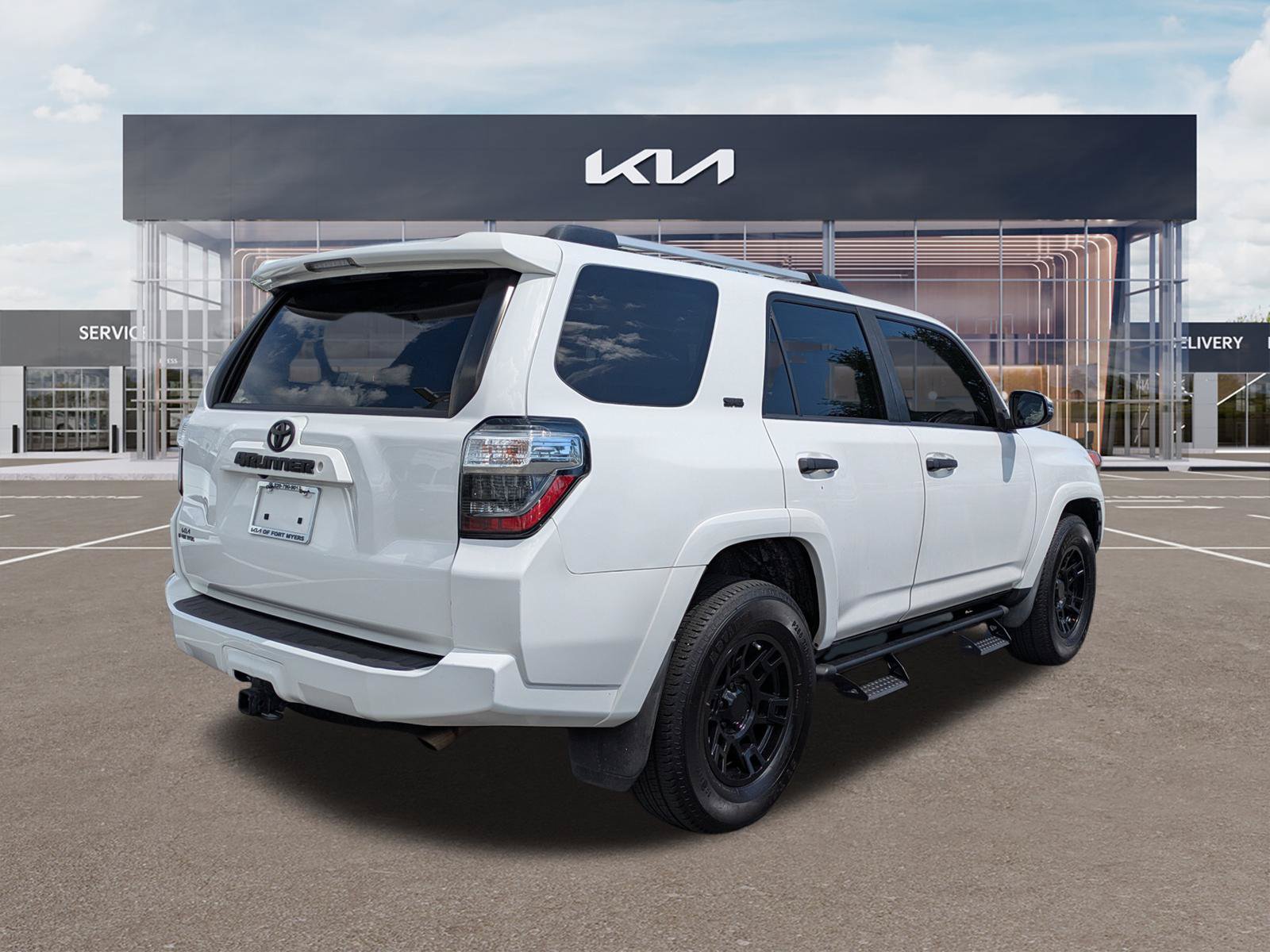Used 2019 Toyota 4Runner SR5 Premium RWD image 4