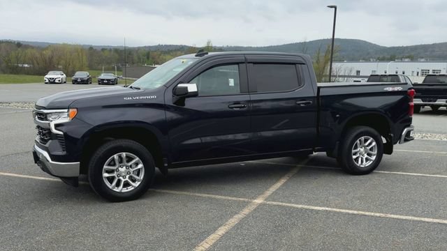 Used 2023 Chevrolet Silverado 1500 LT AWD/4WD image 4