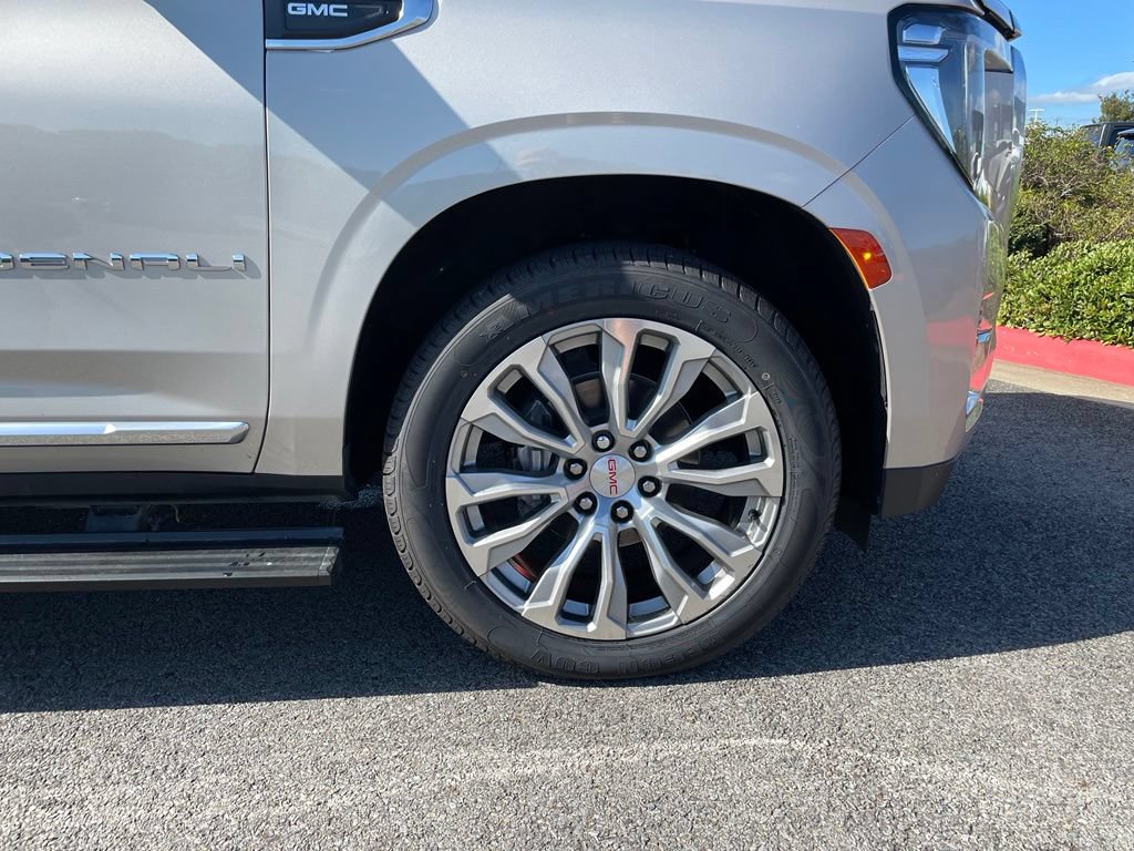 Used 2023 GMC Yukon Denali AWD/4WD image 33