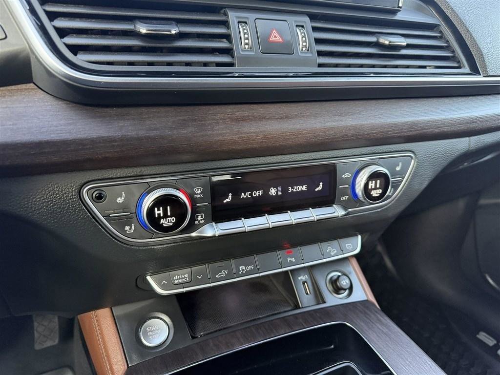 Used 2022 Audi Q5 e Premium Plus w/ Premium Plus Package image 31