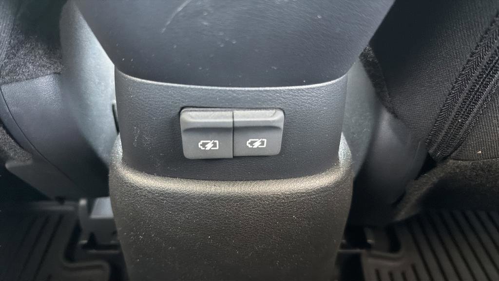 Certified 2025 Nissan Kicks Play S image 21