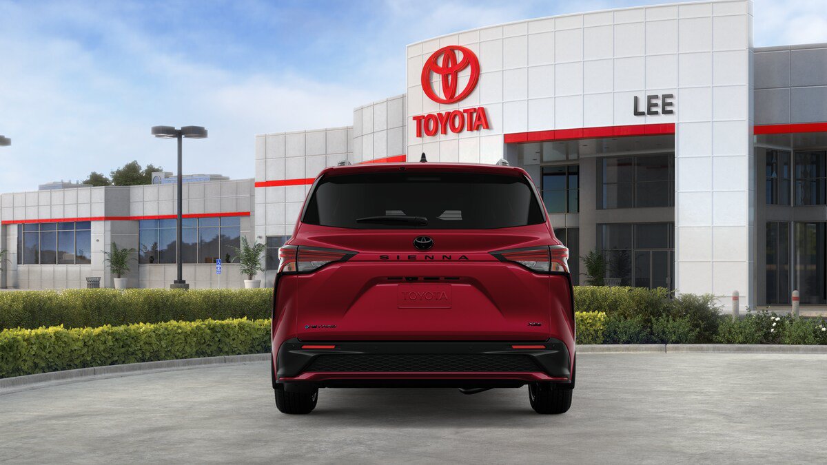 New 2026 Toyota Sienna XSE AWD/4WD image 8