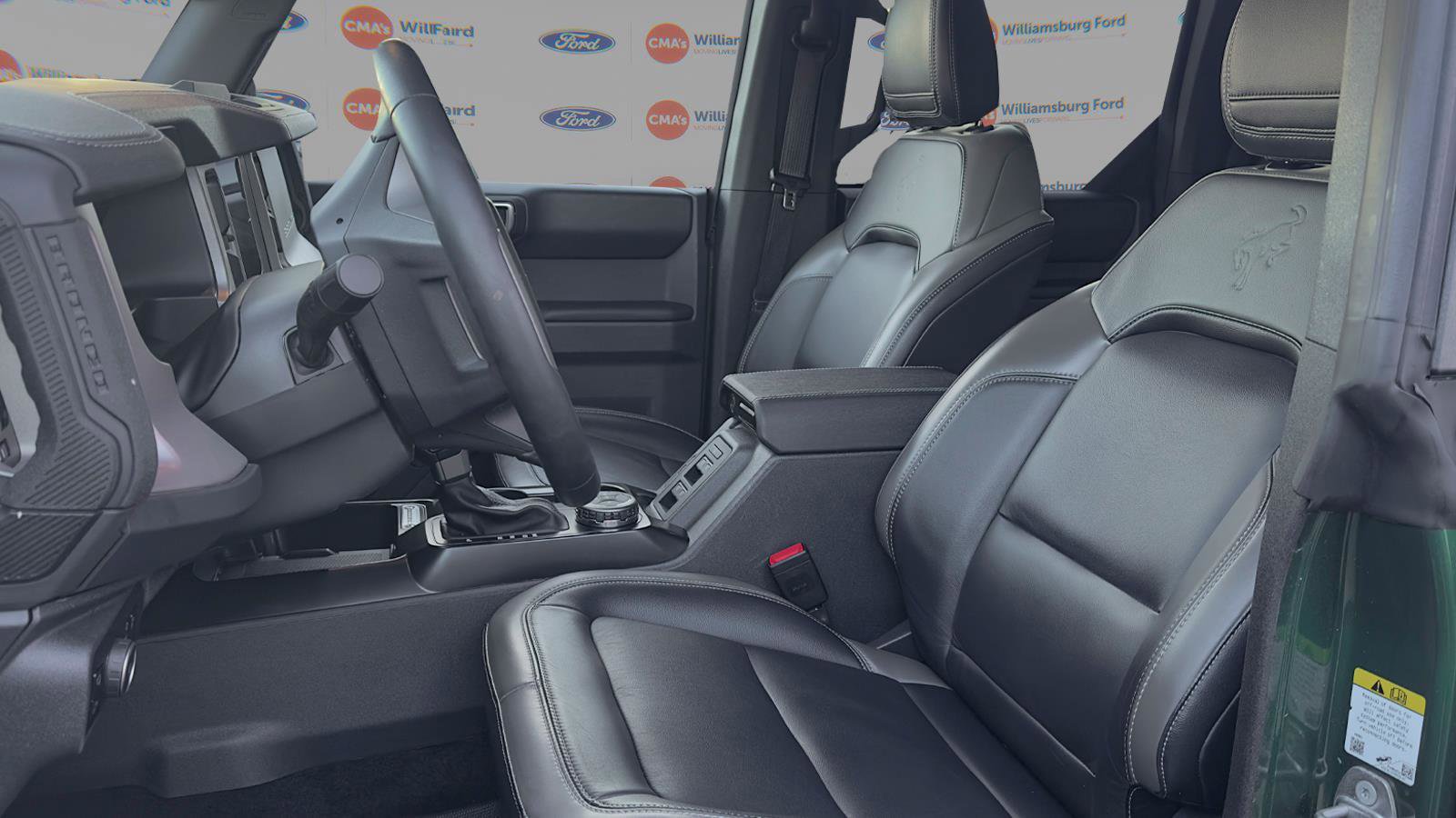 Used 2025 Ford Bronco Outer Banks image 7