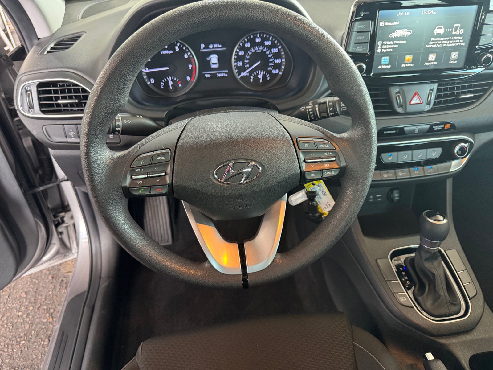 Used 2020 Hyundai Elantra GT FWD image 12