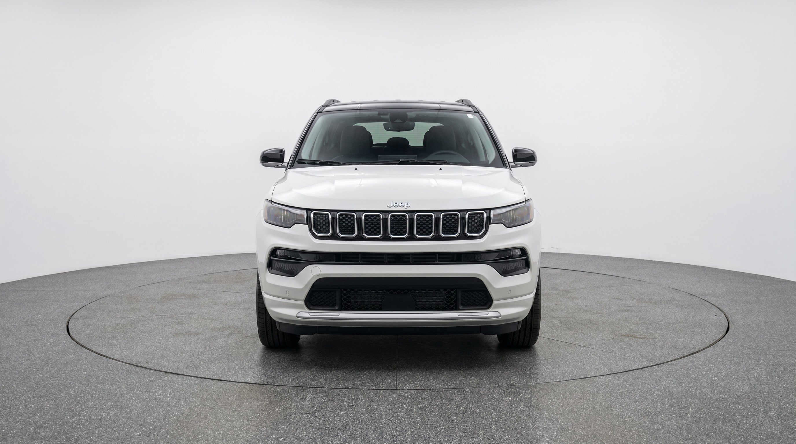 Used 2025 Jeep Compass Limited AWD/4WD image 2