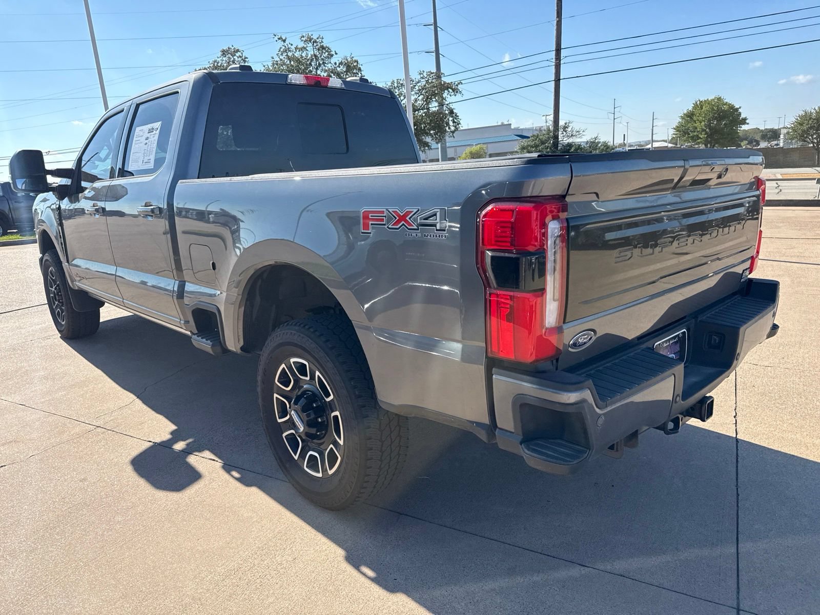 Used 2025 Ford F250 Platinum AWD/4WD image 5