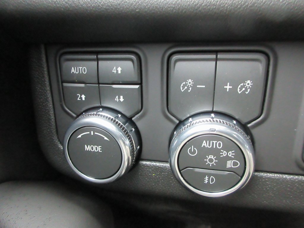 New 2026 GMC Yukon Elevation image 18