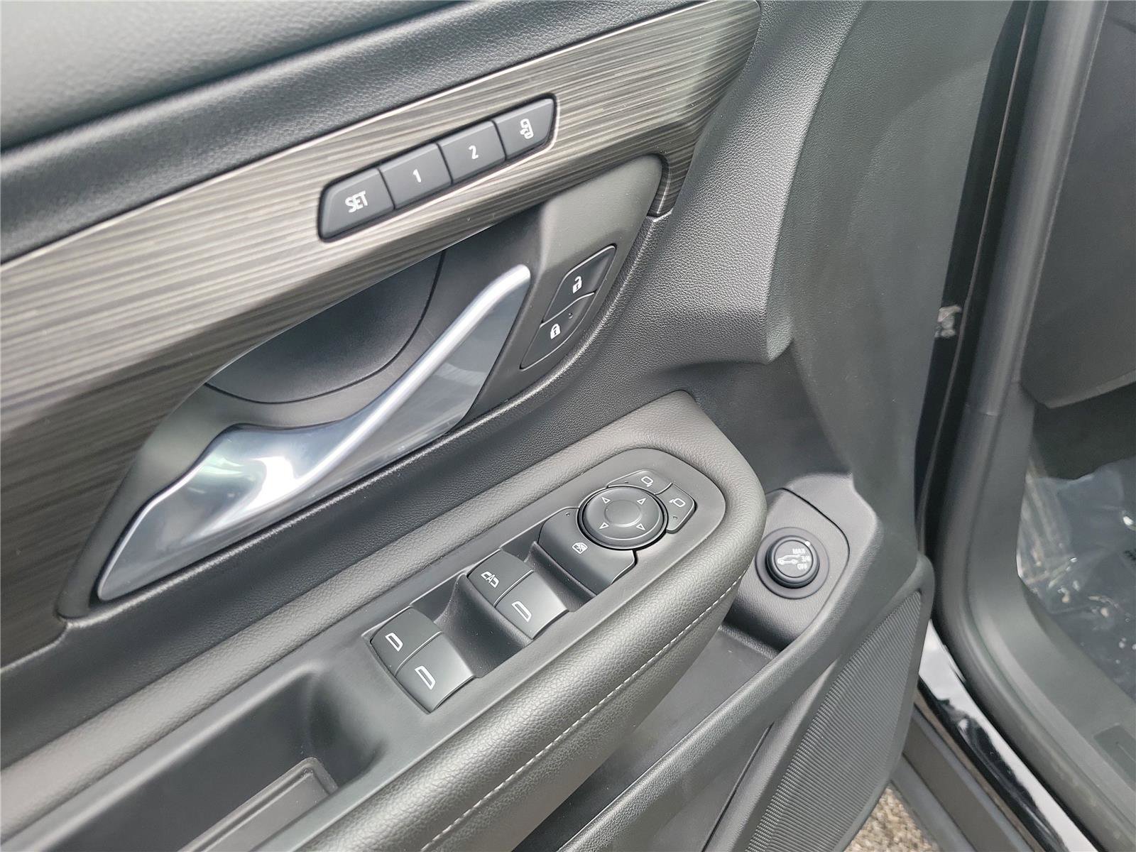 Used 2022 GMC Terrain SLT image 22