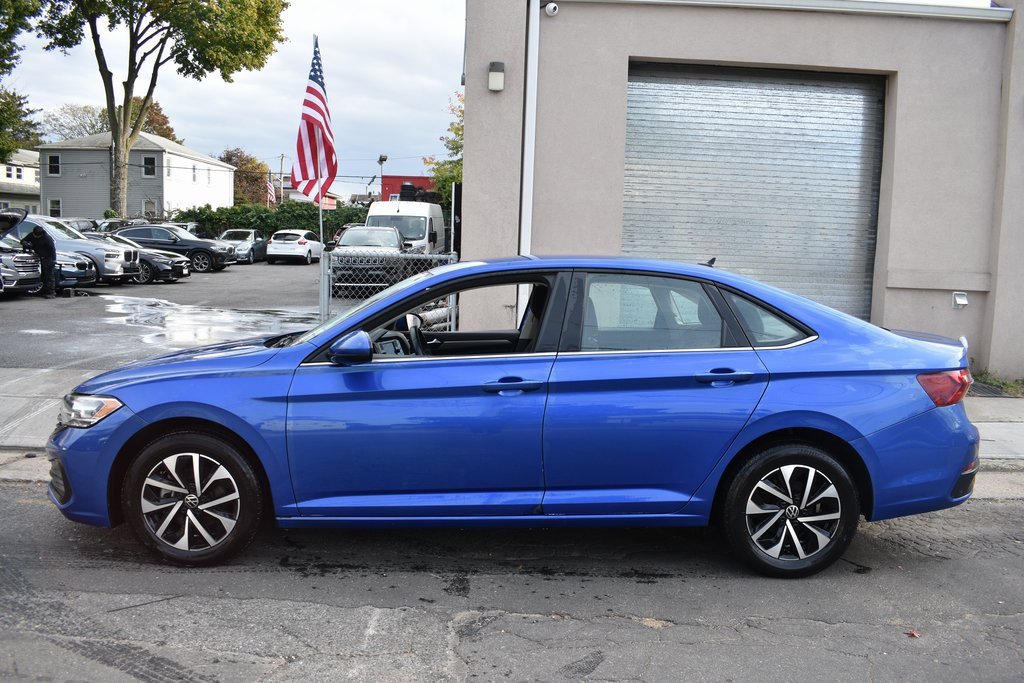 Used 2024 Volkswagen Jetta S image 9