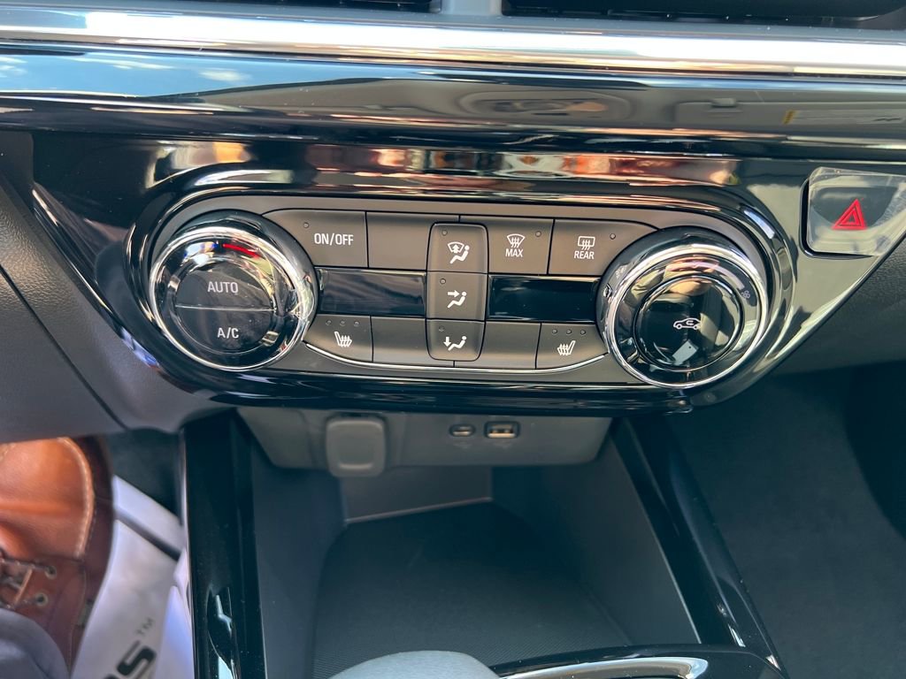 New 2025 Chevrolet Trax ACTIV w/ Driver Confidence Package image 12