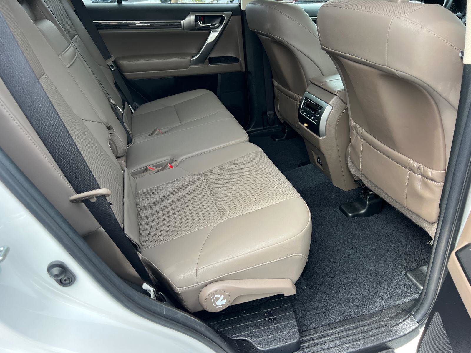 Certified 2022 Lexus GX 460 Premium w/ Premium Package AWD/4WD image 16