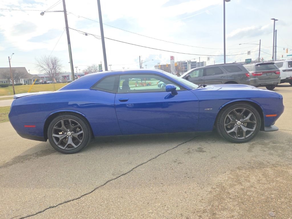 Used 2019 Dodge Challenger R/T image 9