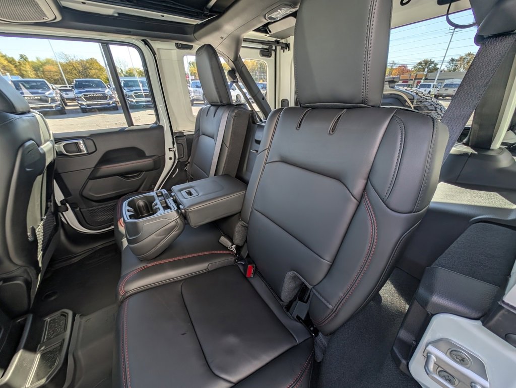New 2026 Jeep Wrangler Unlimited Rubicon image 18